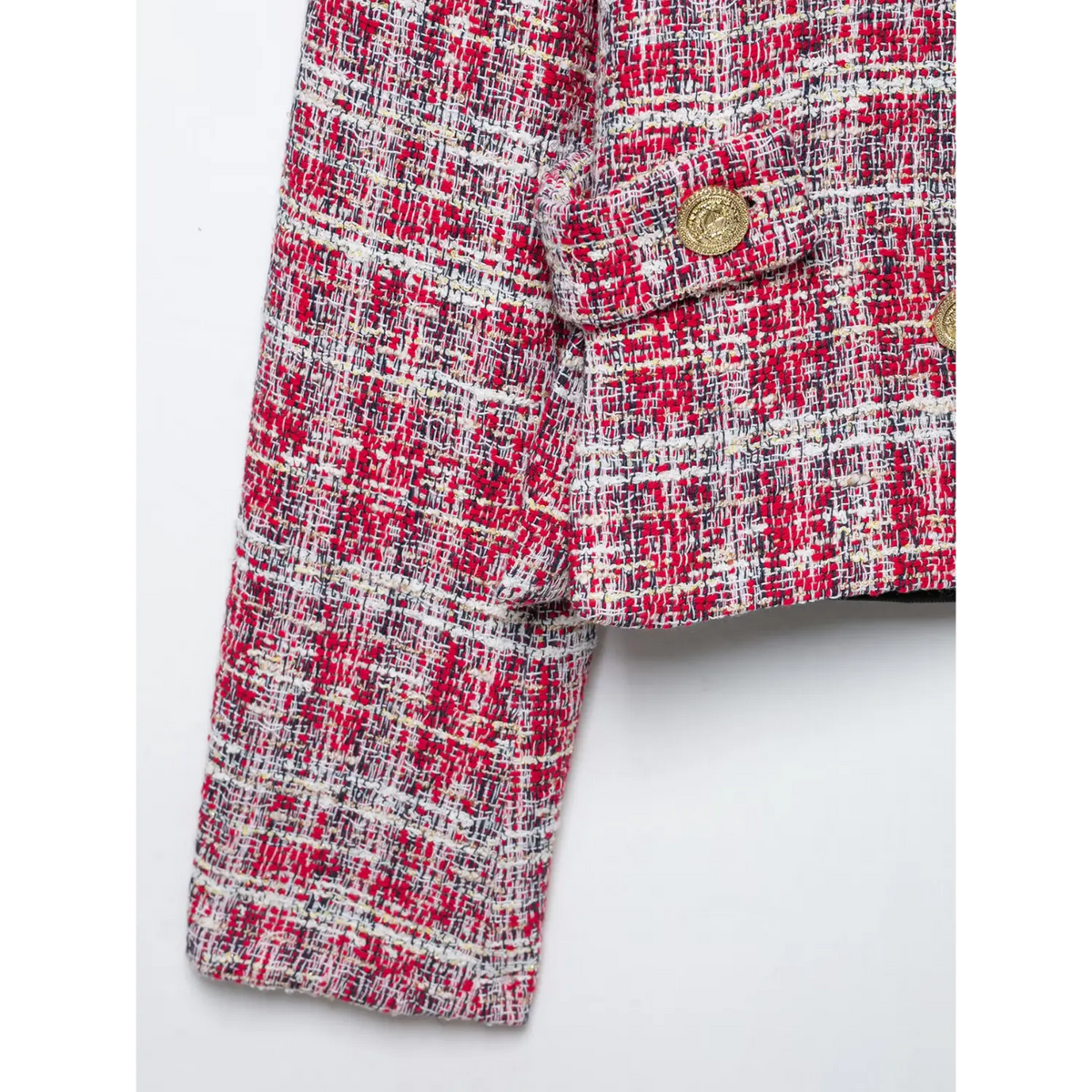 Close-up of hem, cuff and flap pocket