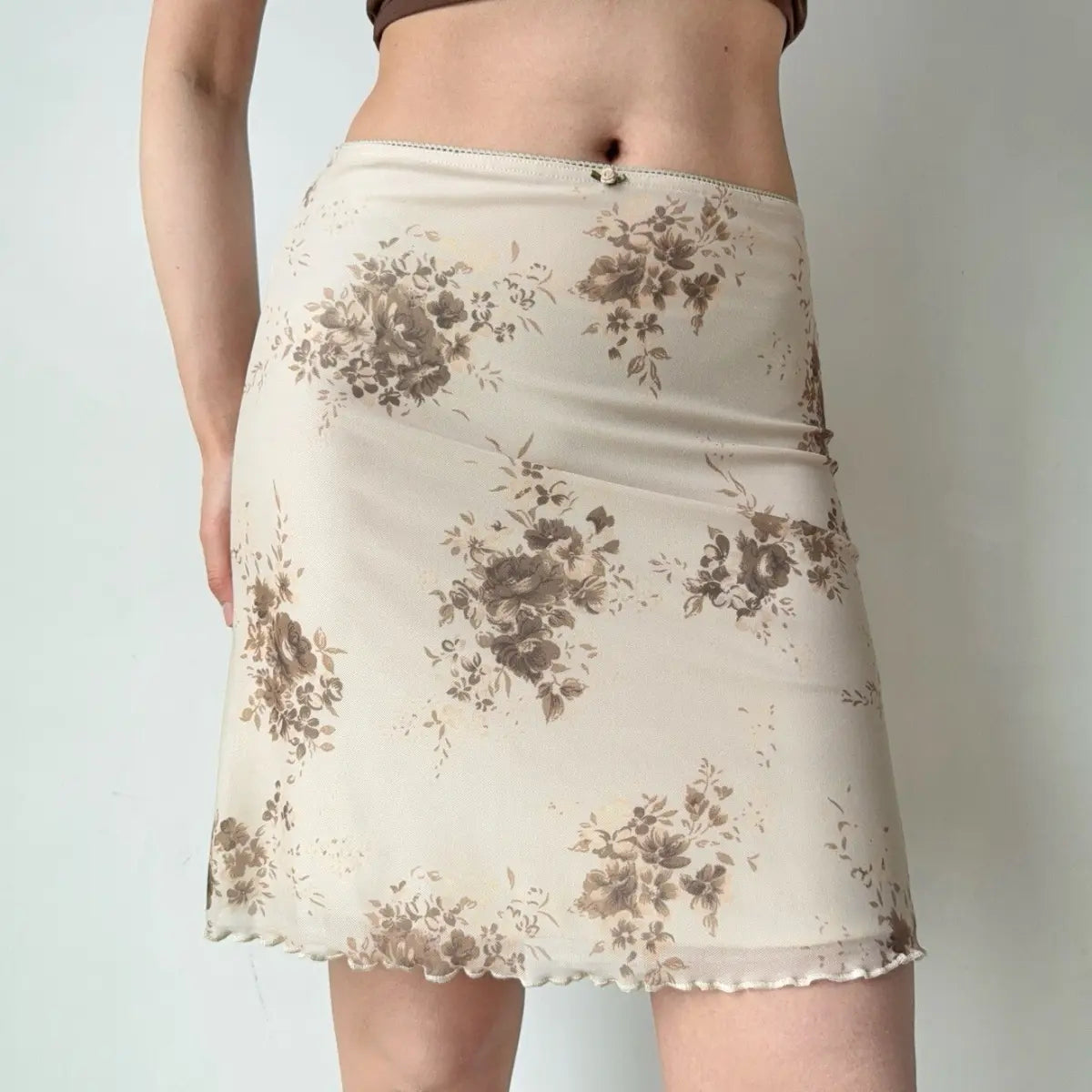 Elegant beige floral mesh midi skirt 