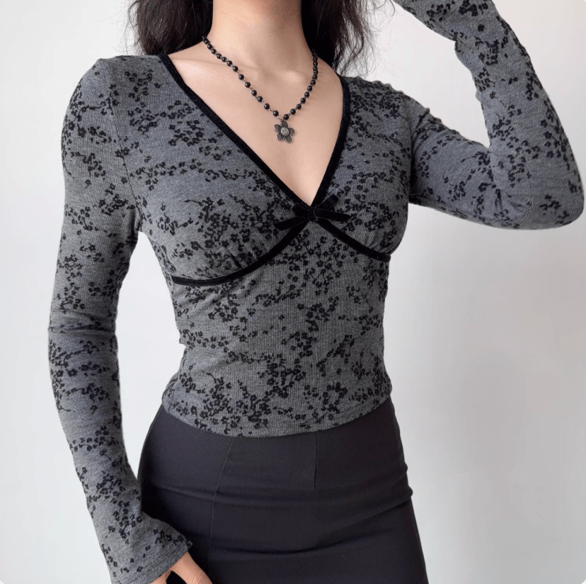 Side view model wear gray black floral print velvet trim v neck bow front slim fit long sleeve cropped top, elegant vintage casual daily blouse