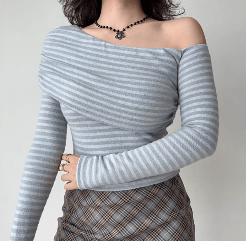 Cross arm front model wear gray striped off shoulder wrap draped slim bodycon long sleeve knit crop cami top, elegant soft chic casual daily outfit