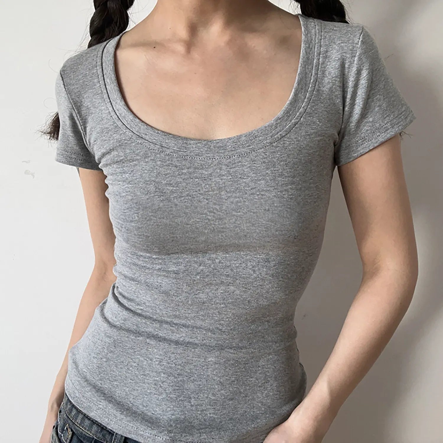 Front model image of heather gray U-neck ribbed slim fit casual short sleeve tee