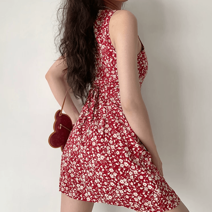 Women red floral print V neck collar sleeveless button front slit mini slip dress, back tie waist slim fit vintage elegant party dress