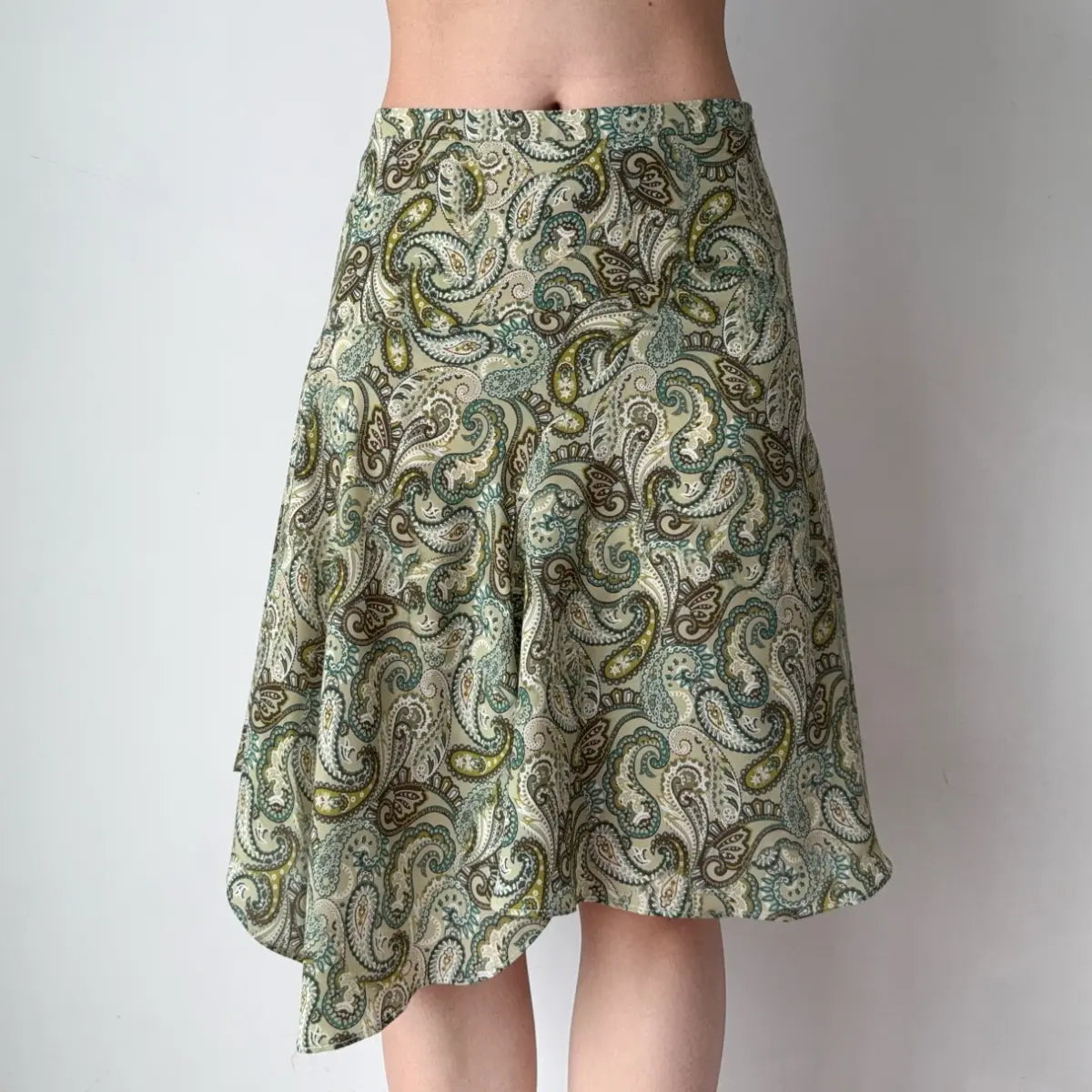 Vintage paisley print asymmetrical midi skirt