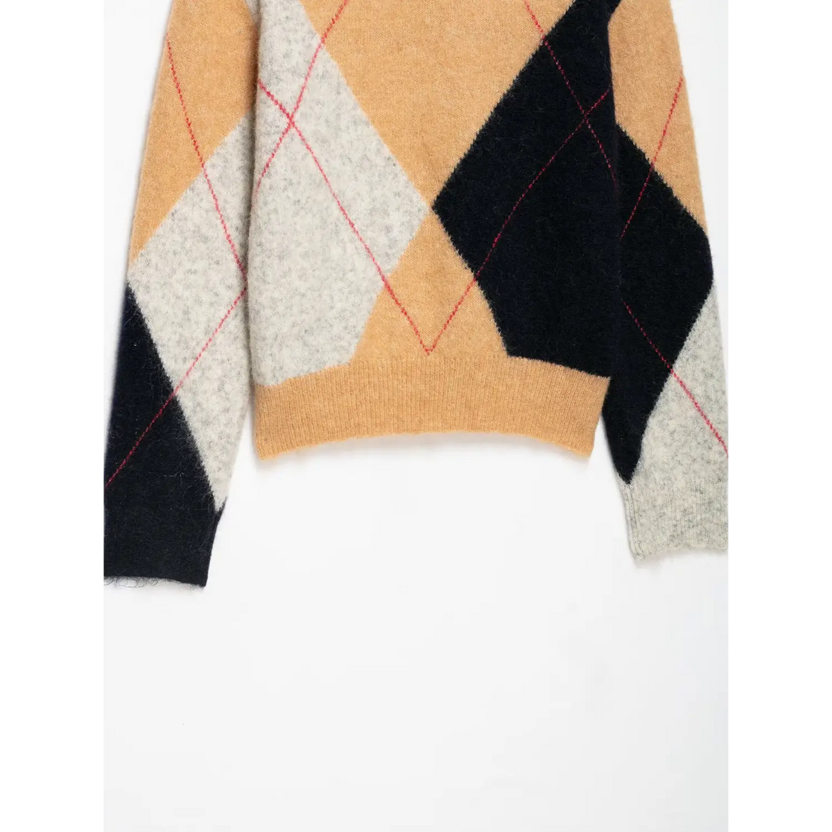 Close-up of body argyle pattern and ribbed hem