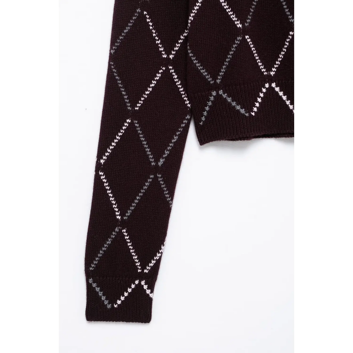 Close-up of sleeve ribbed cuff