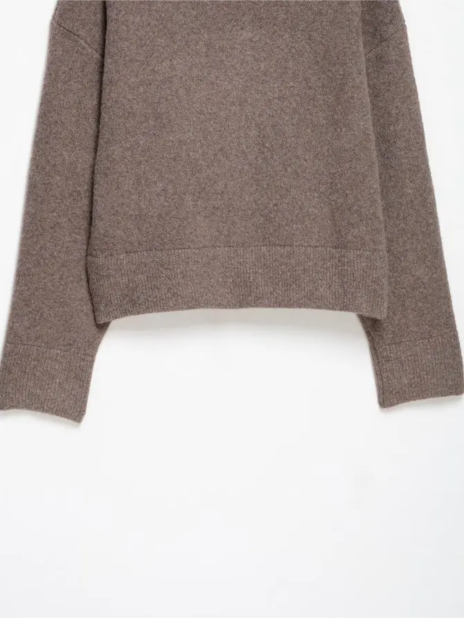 Close-up of back ribbed hem and cuffs