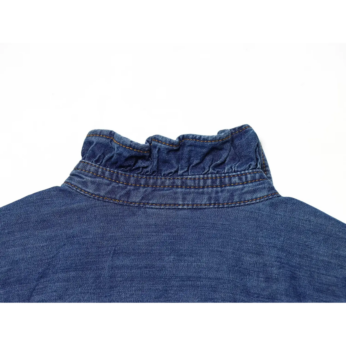 Close-up of ruffled back stand collar