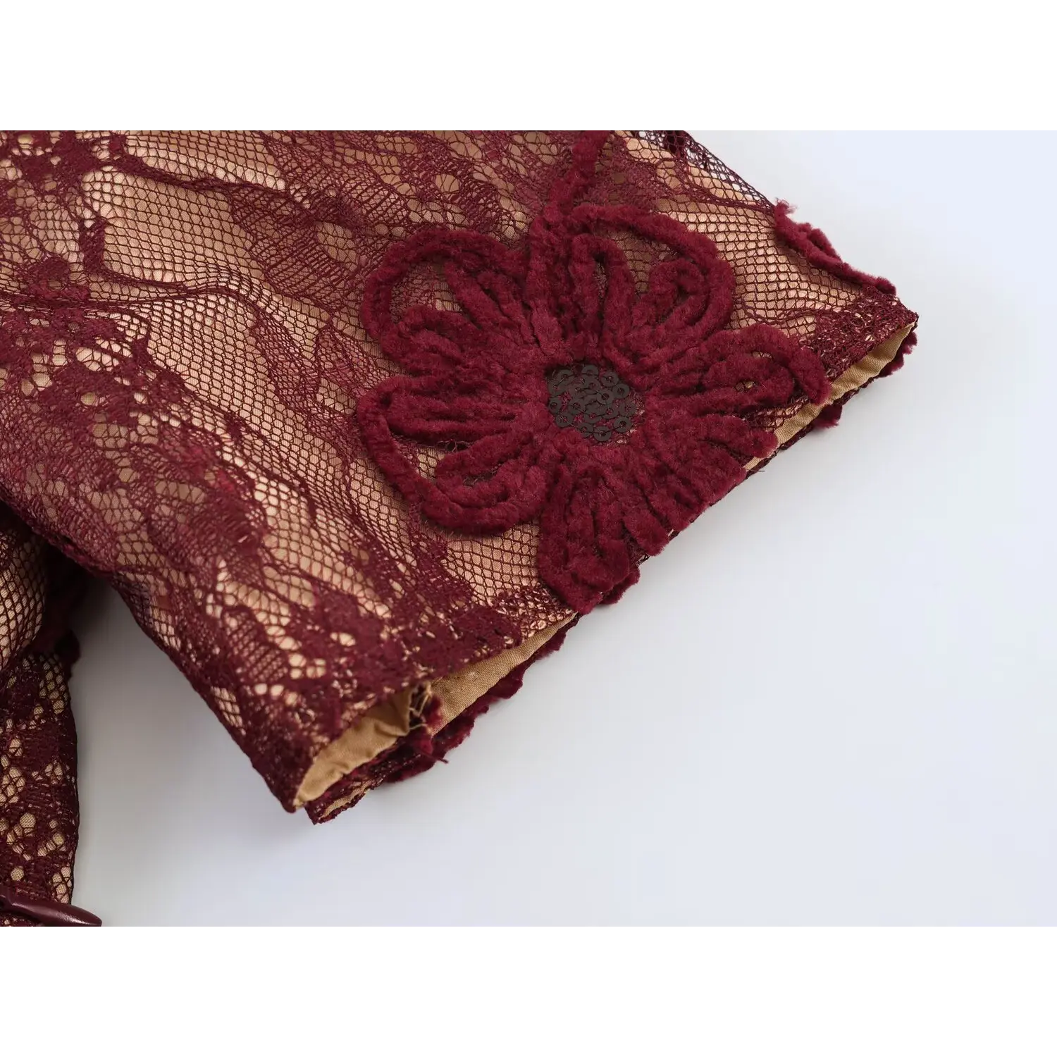 Close‑up short sleeve cuff with 3d floral applique burgundy lace maxi dress