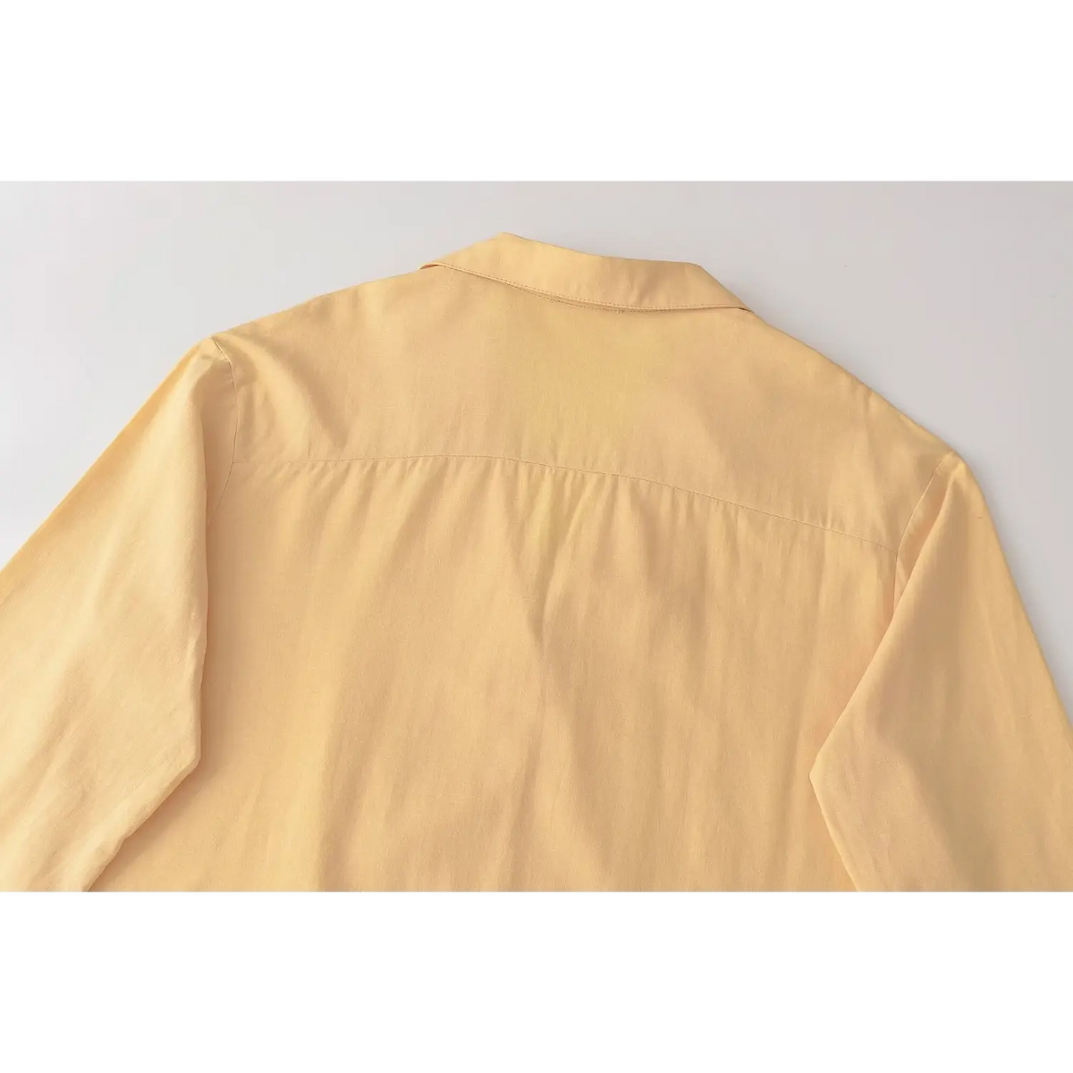 Close-up of back yoke and shoulder seam