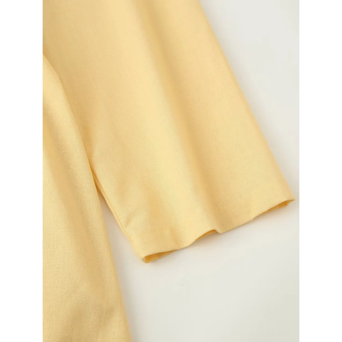 Close-up of straight cuff