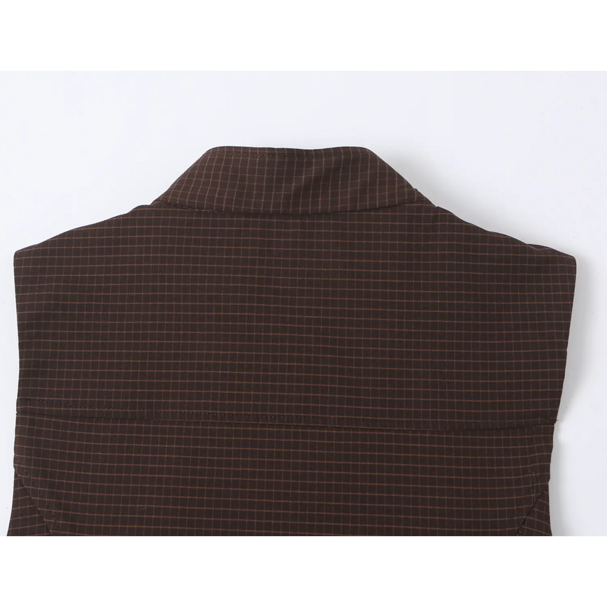 Close-up of back stand collar