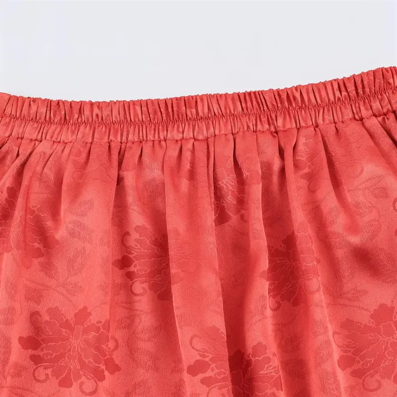 Back waist macro shot full elastic gathered smocked waistband, uniform ruched stretch stitching