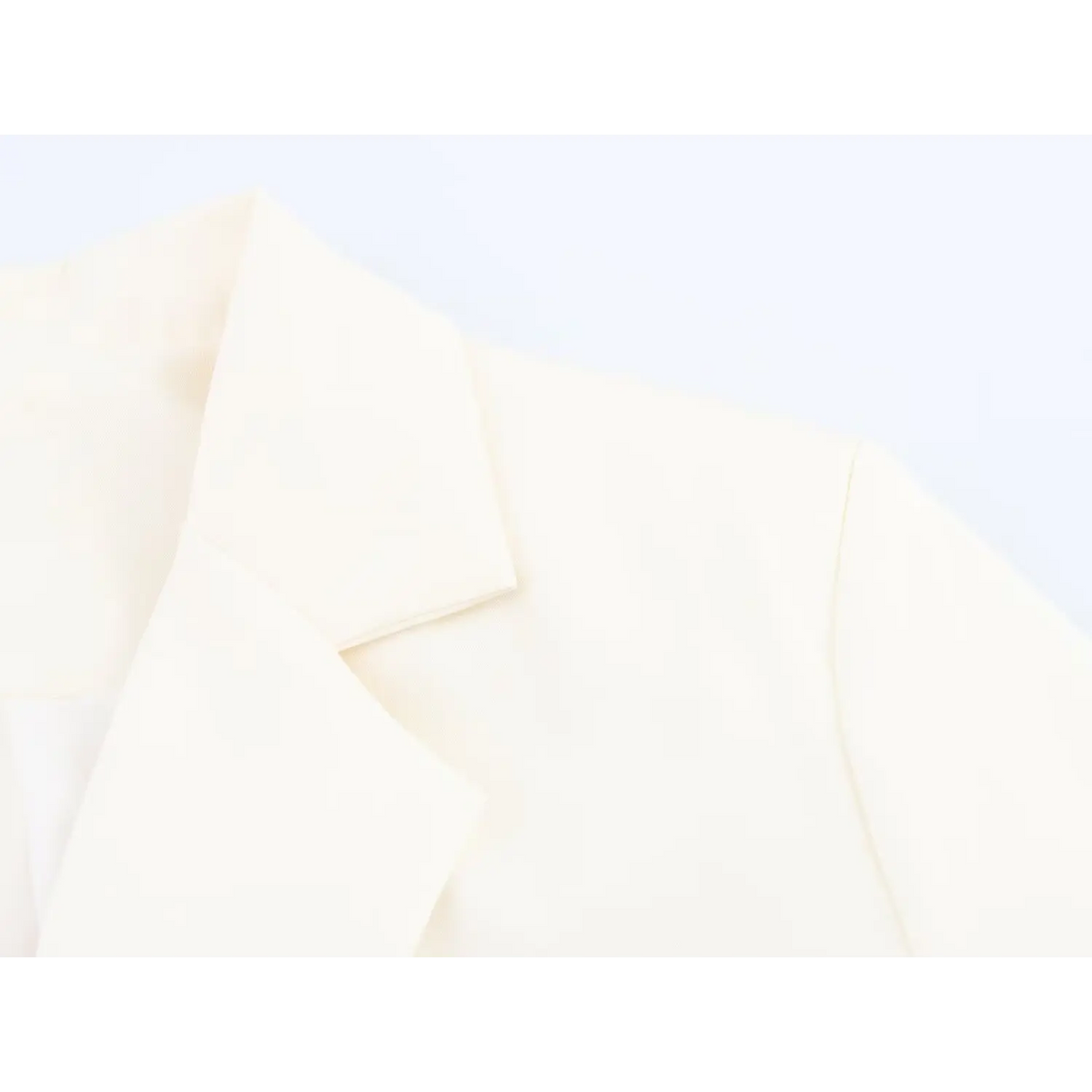 Close-up of lapel and shoulder seam