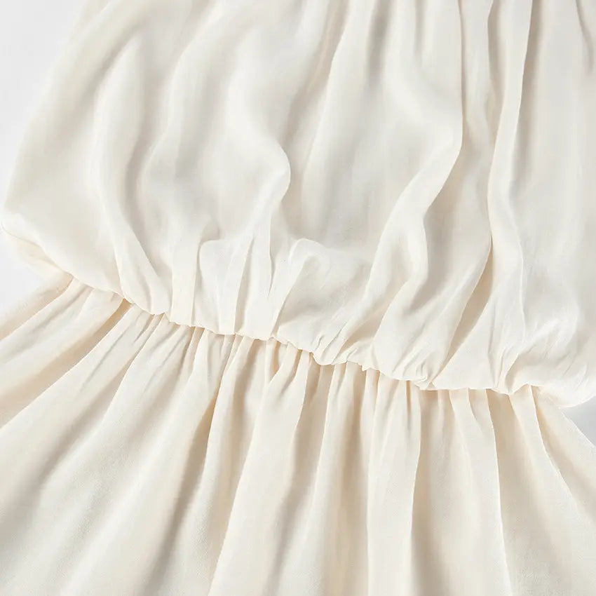 Close-up of blouson bodice and waist seam