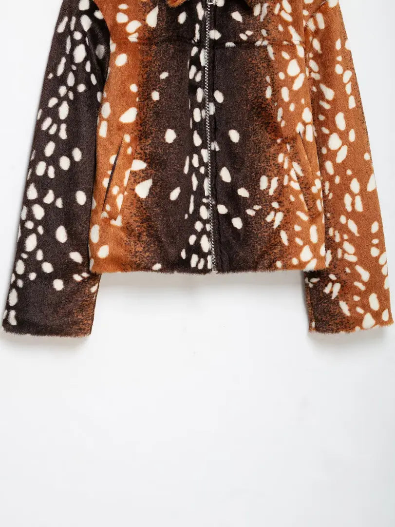 Close-up of cropped hem and slant pockets