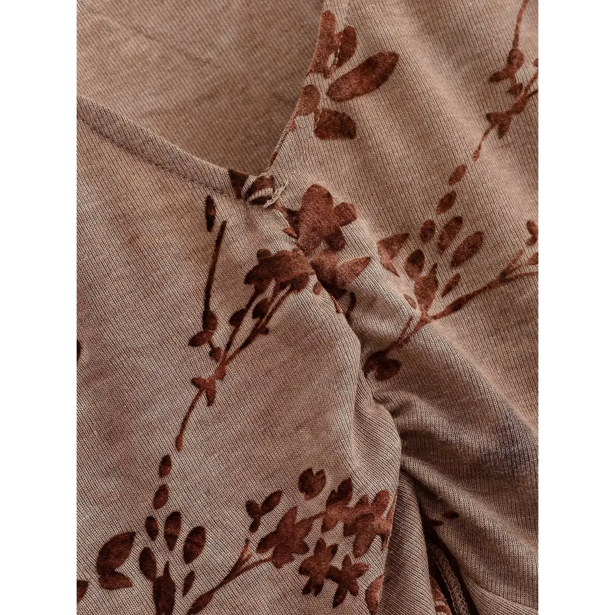 Close-up of center front gathered ruching stitch