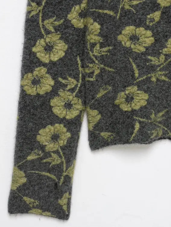 Close-up of sleeve and ribbed cuff