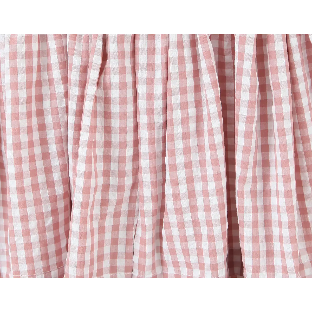 Waist gather seam & gingham woven fabric texture shot