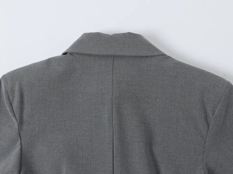 Close-up of back neck collar seam