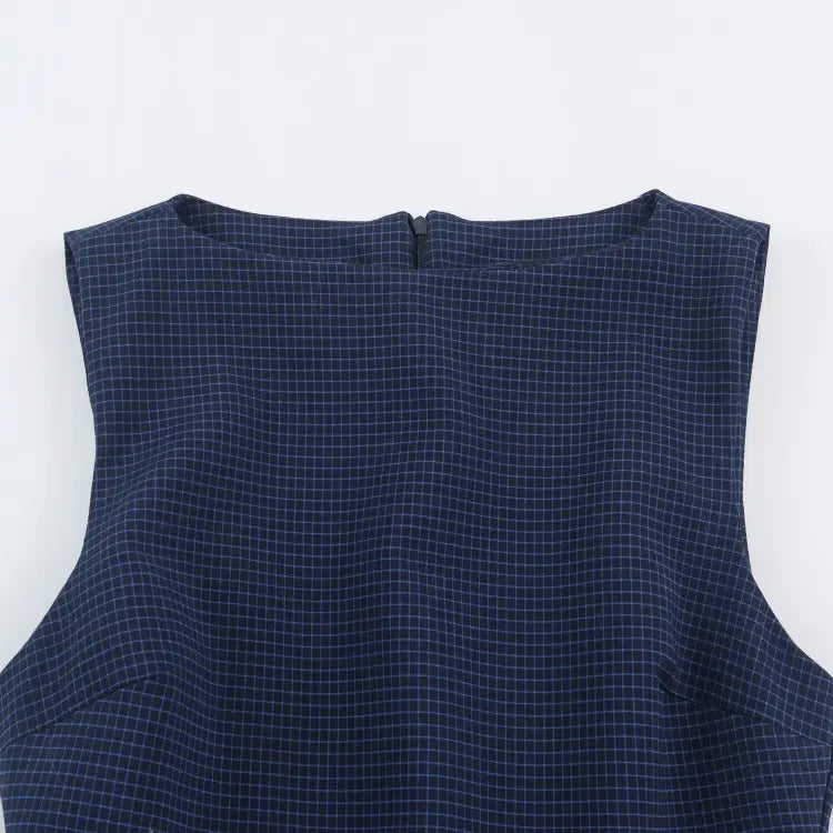 Close-up of boat neckline and back zipper