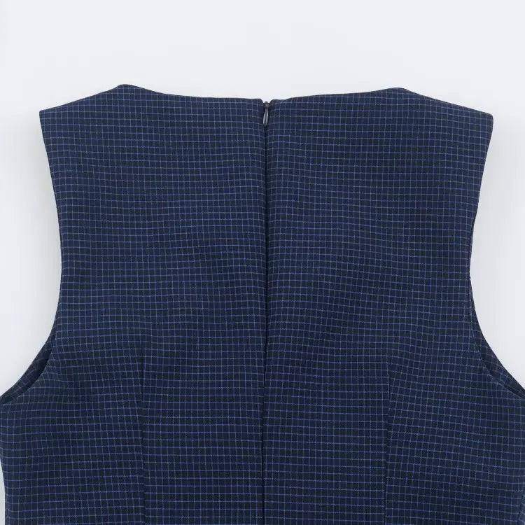 Close-up of back invisible zipper