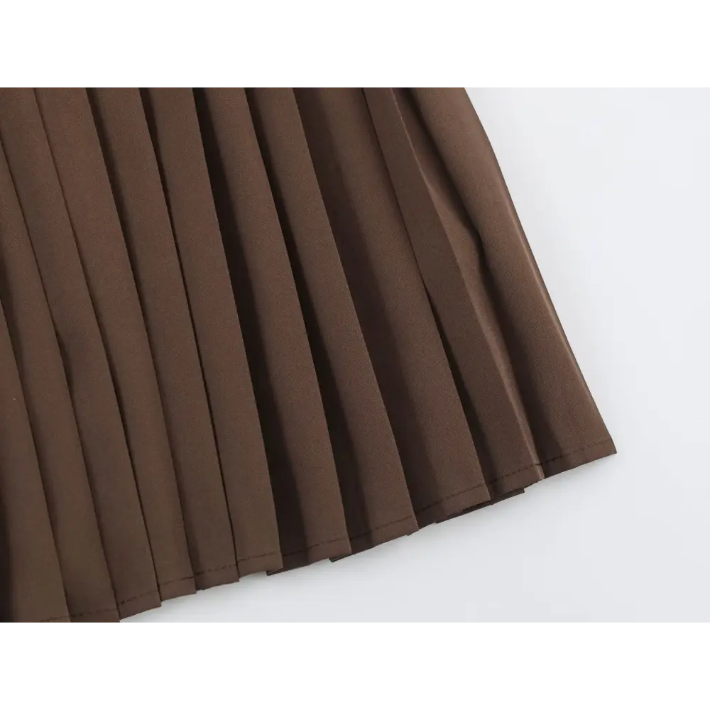 Close-up of knife pleat hem stitching