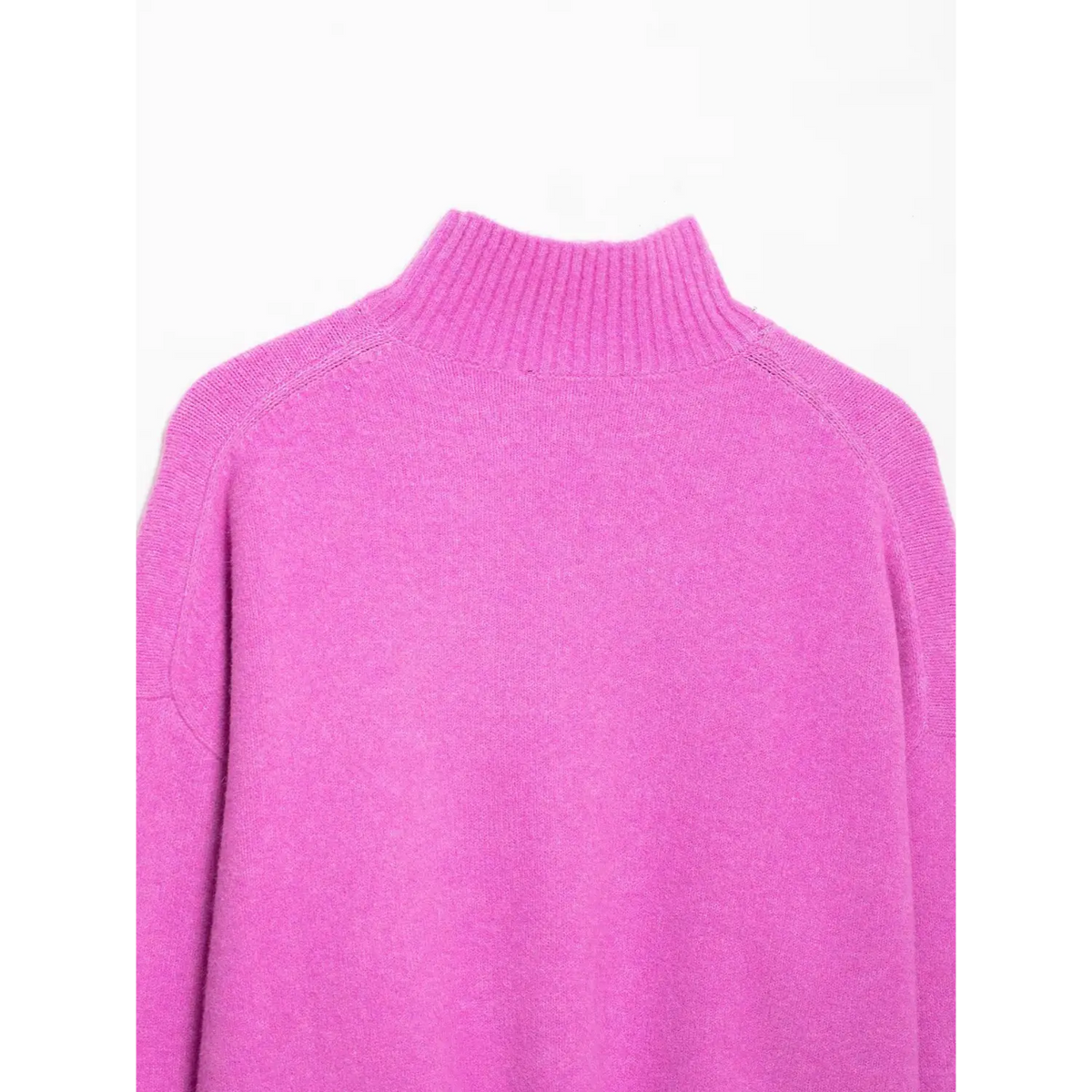 Close-up of back neckline and shoulder seam