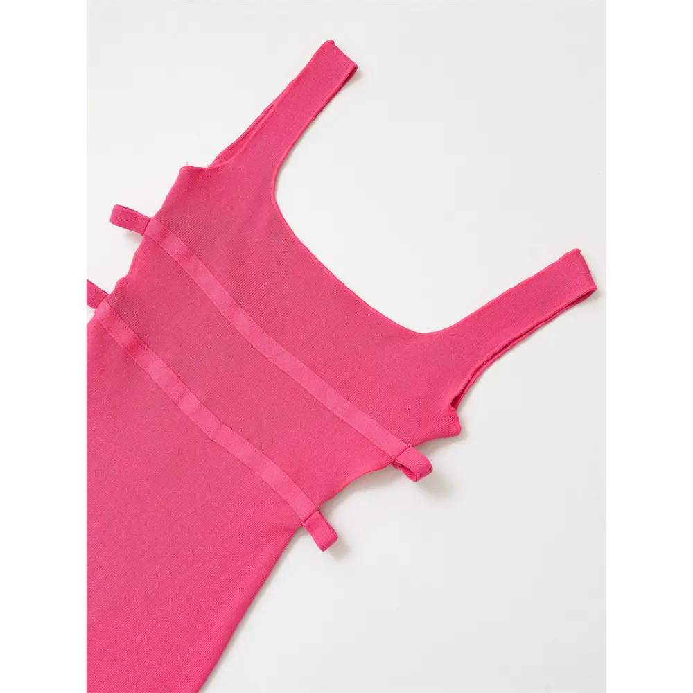 Close-up of square neck, wide straps and waist bands