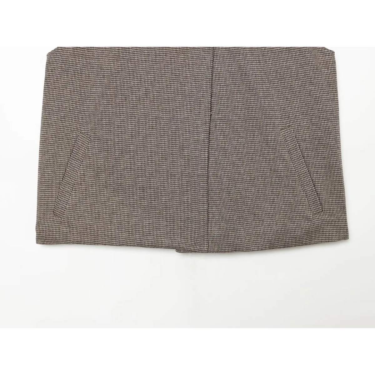 Close-up of side pocket and hem