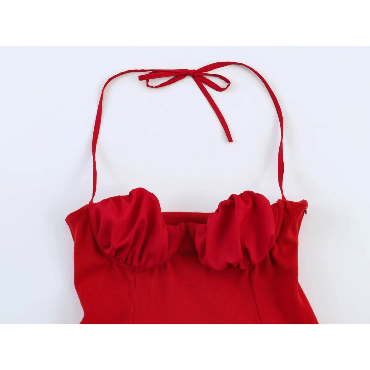  Inner smooth lining inside ruched bust padded cup detail