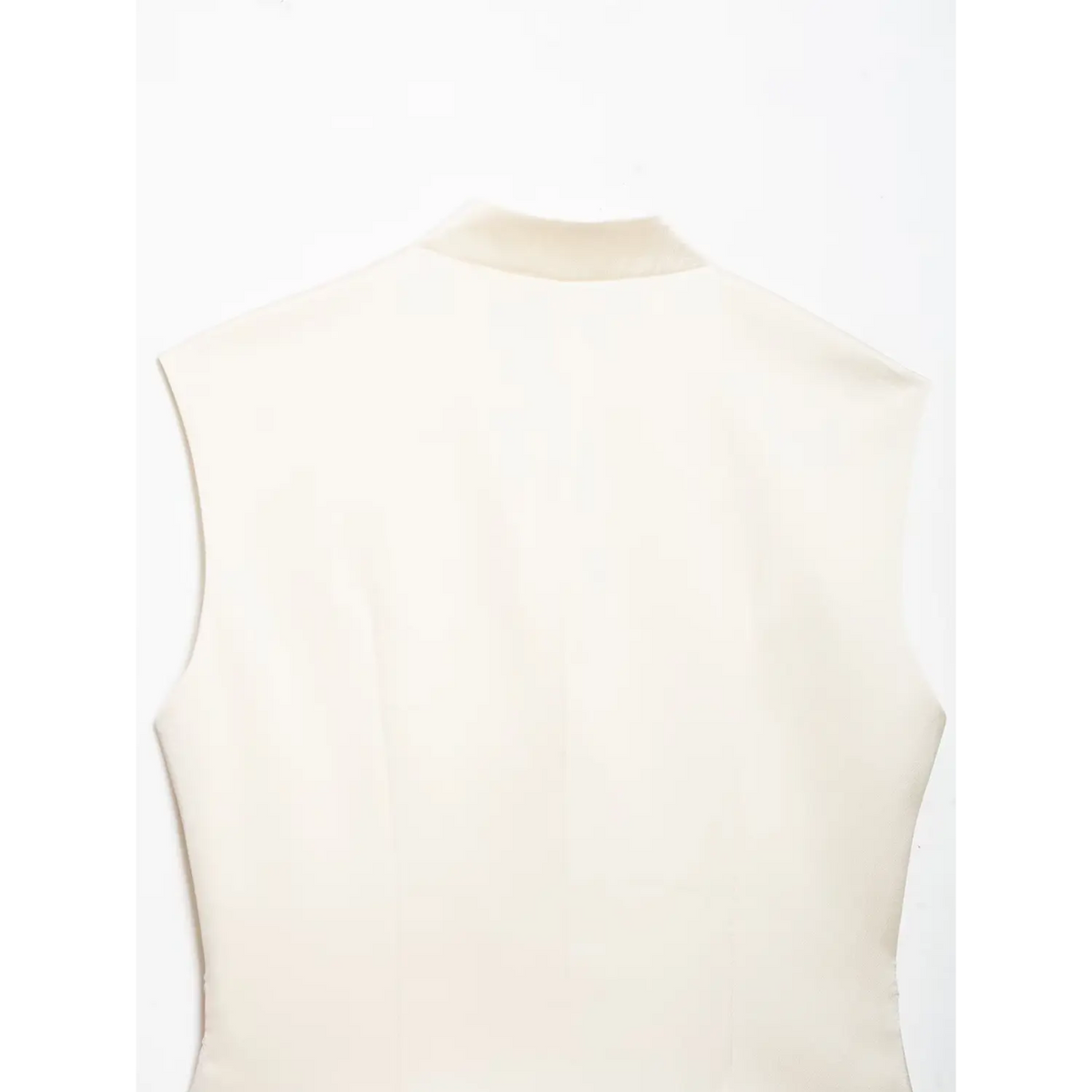 Close-up of back neckline and collar