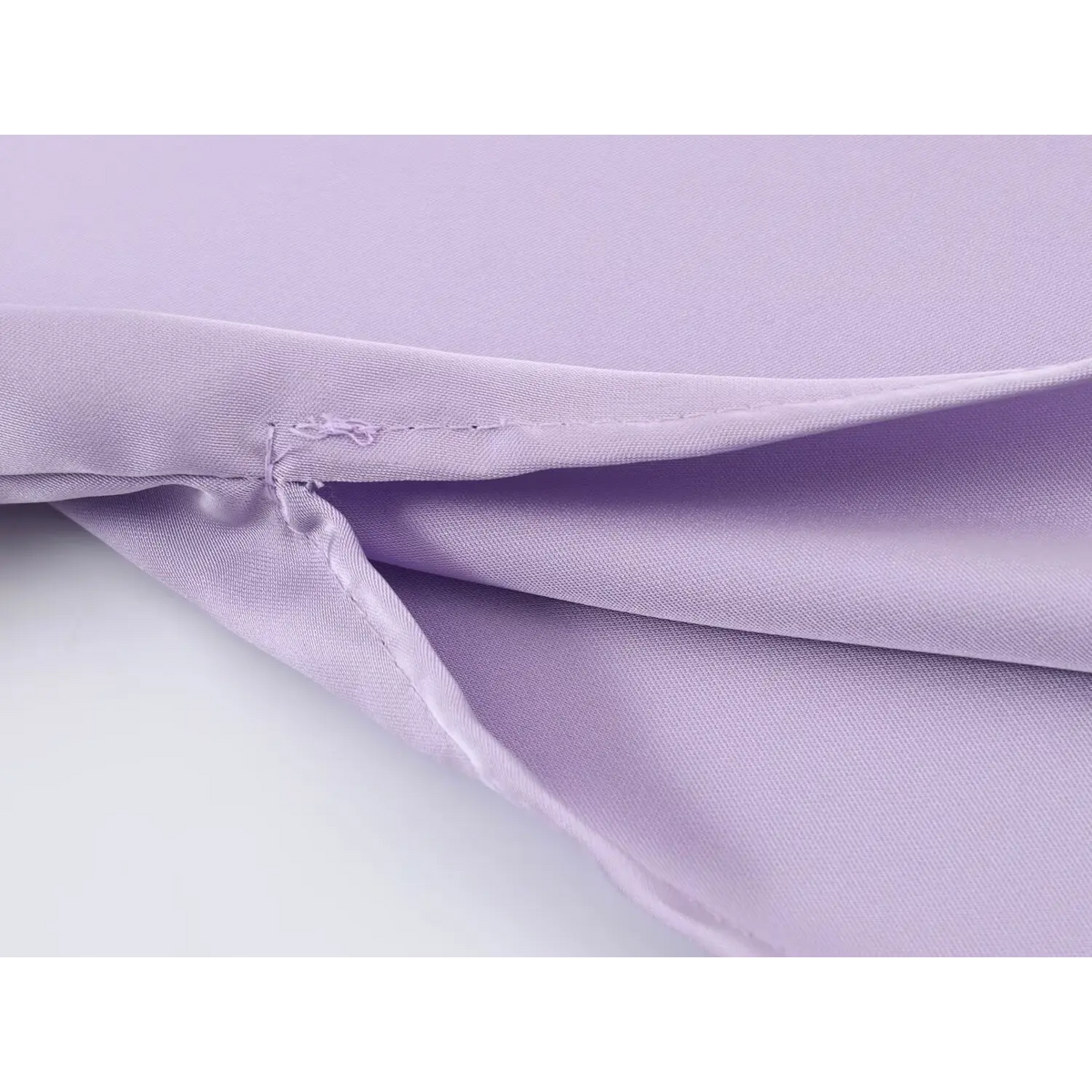 Close-up of centre front skirt slit
