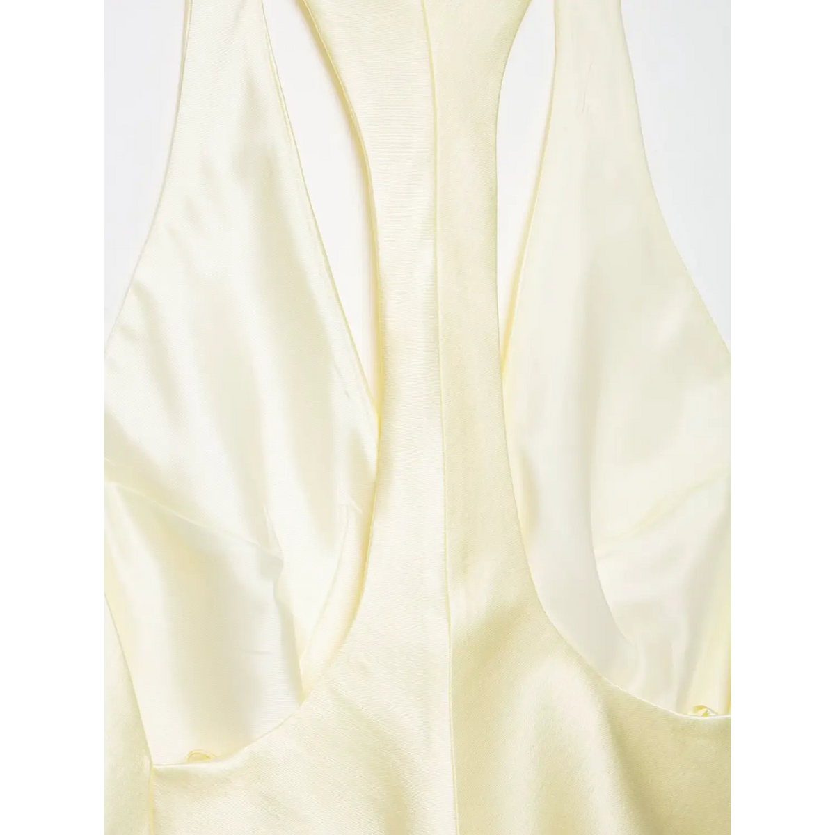 Close-up of racerback center strap