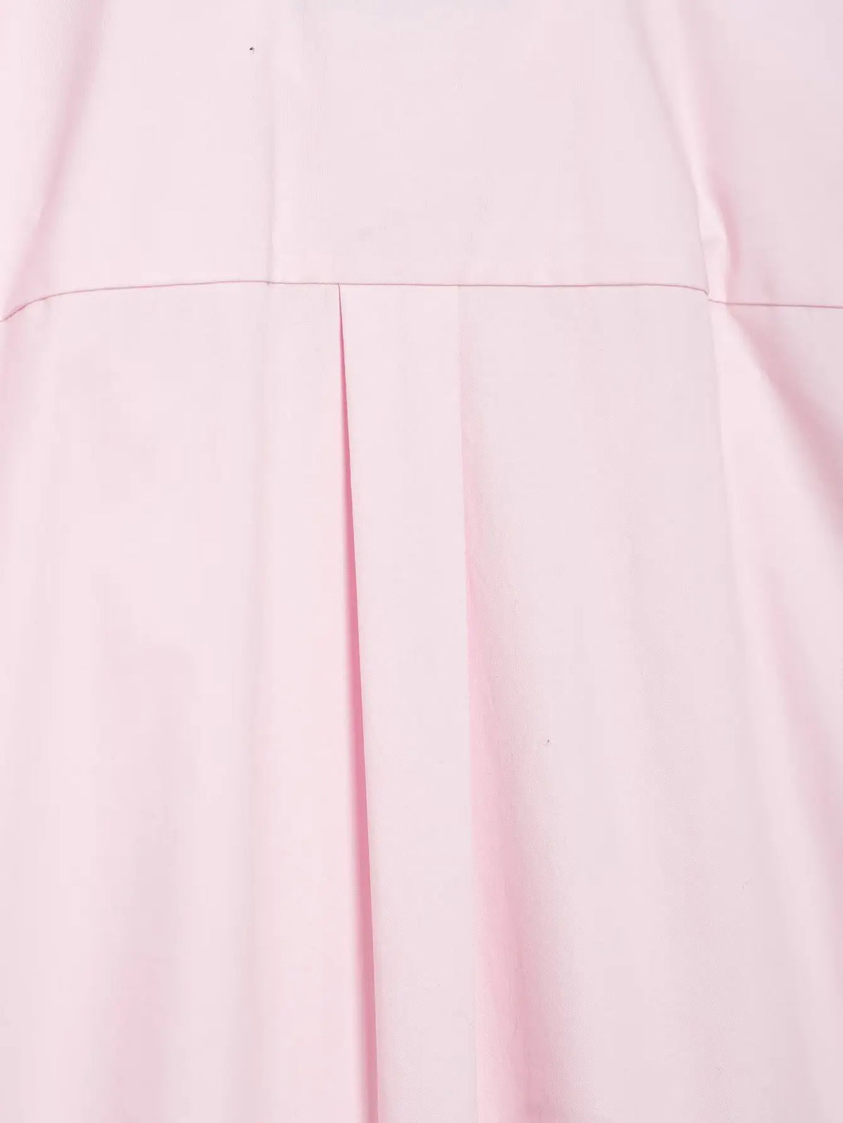 Macro close-up of back center pleat