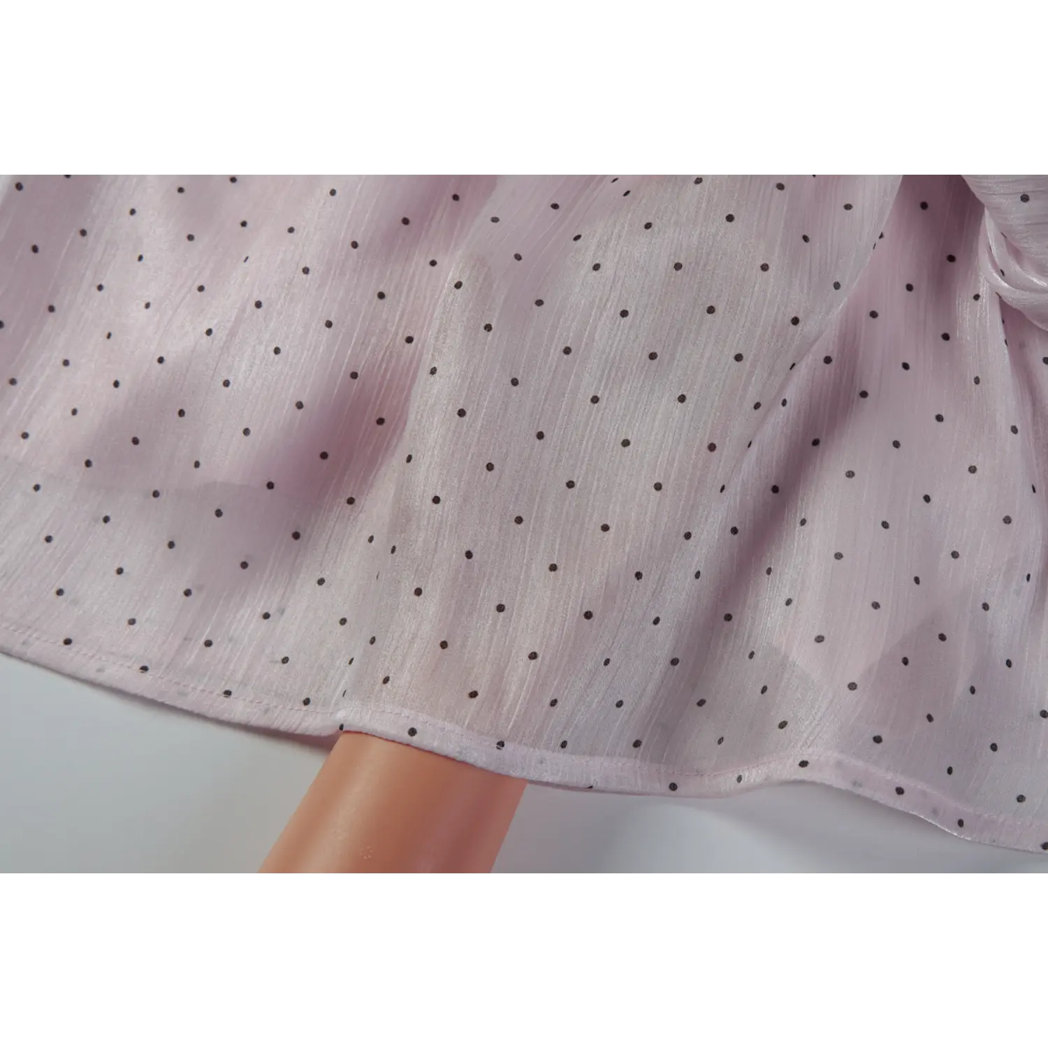 Flowing skirt fabric swing shot light pink polka dot dress
