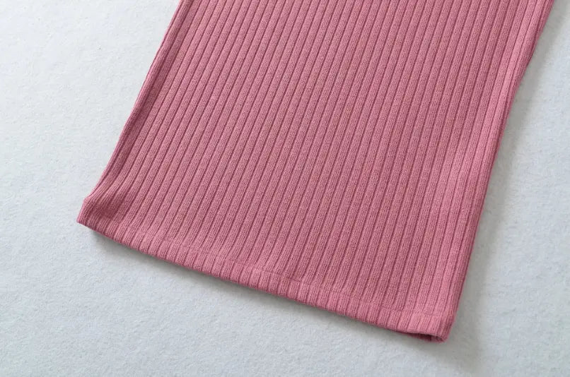 Close-up of ribbed midi hem