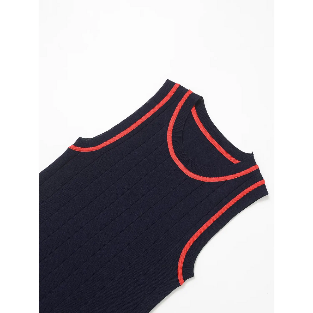Close-up of crew neckline and armhole trim
