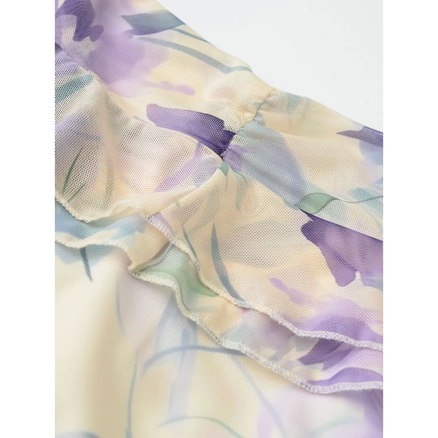 Off-shoulder mesh top ruffle joint gather stitching flat close-up, evenly gathered flounce double mesh binding matching twist front mesh fabric white background shot
