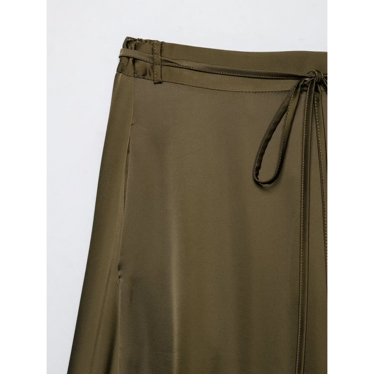 Close-up of waistband and self-tie drawstring