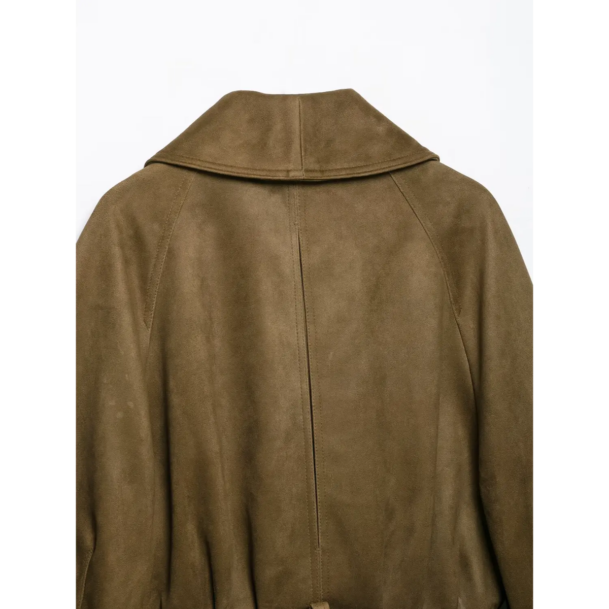 Close-up of back collar and centre seam