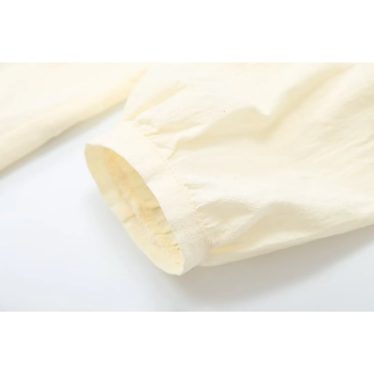 Close-up of elasticated cuff