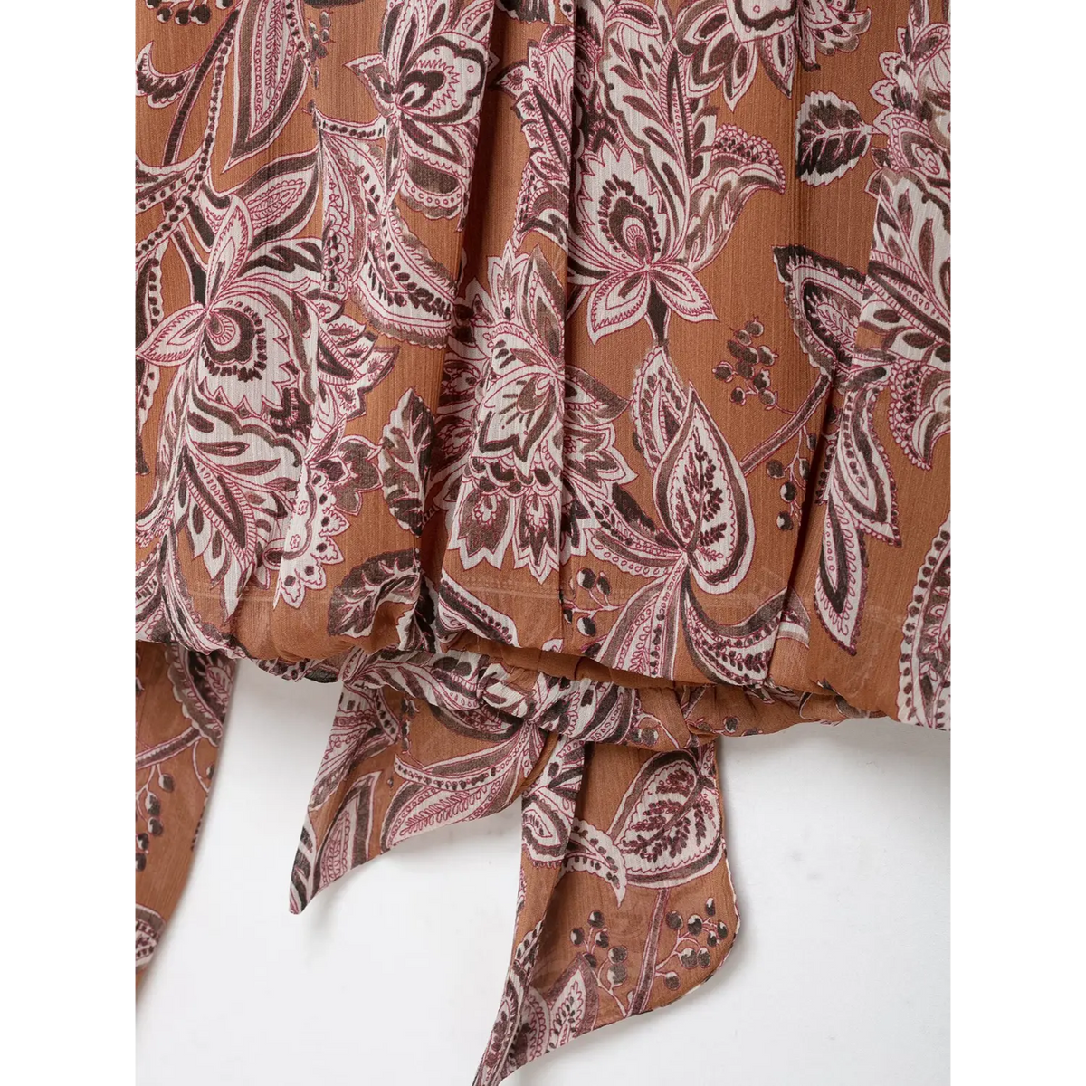 Close-up of elasticated back waist and tie bow