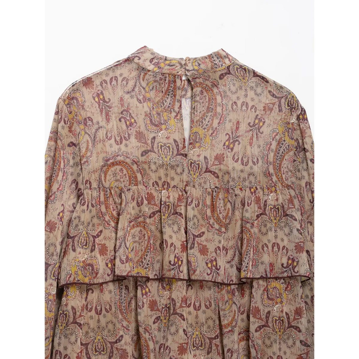 Close-up of back keyhole neckline