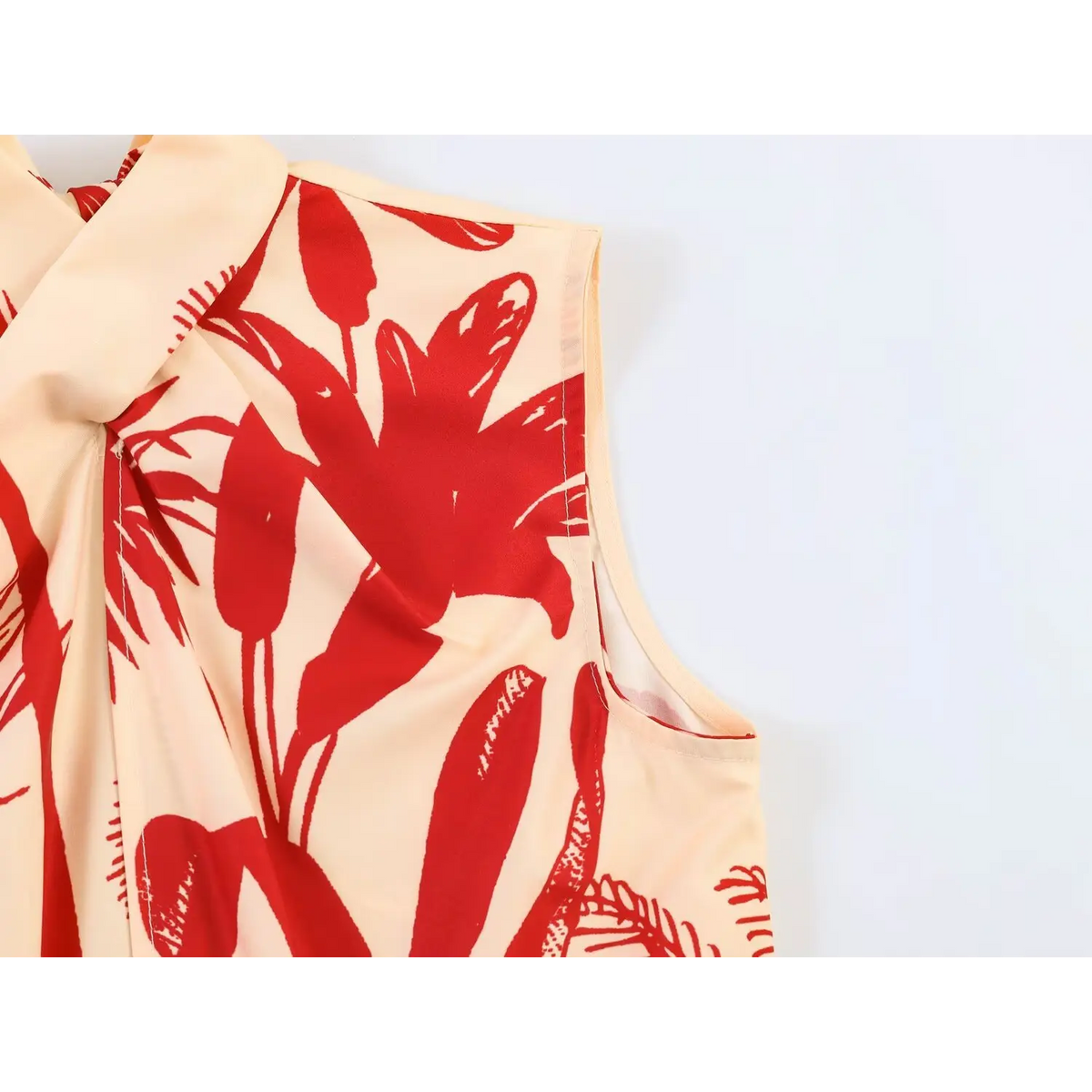 Close-up of sleeveless armhole and binding