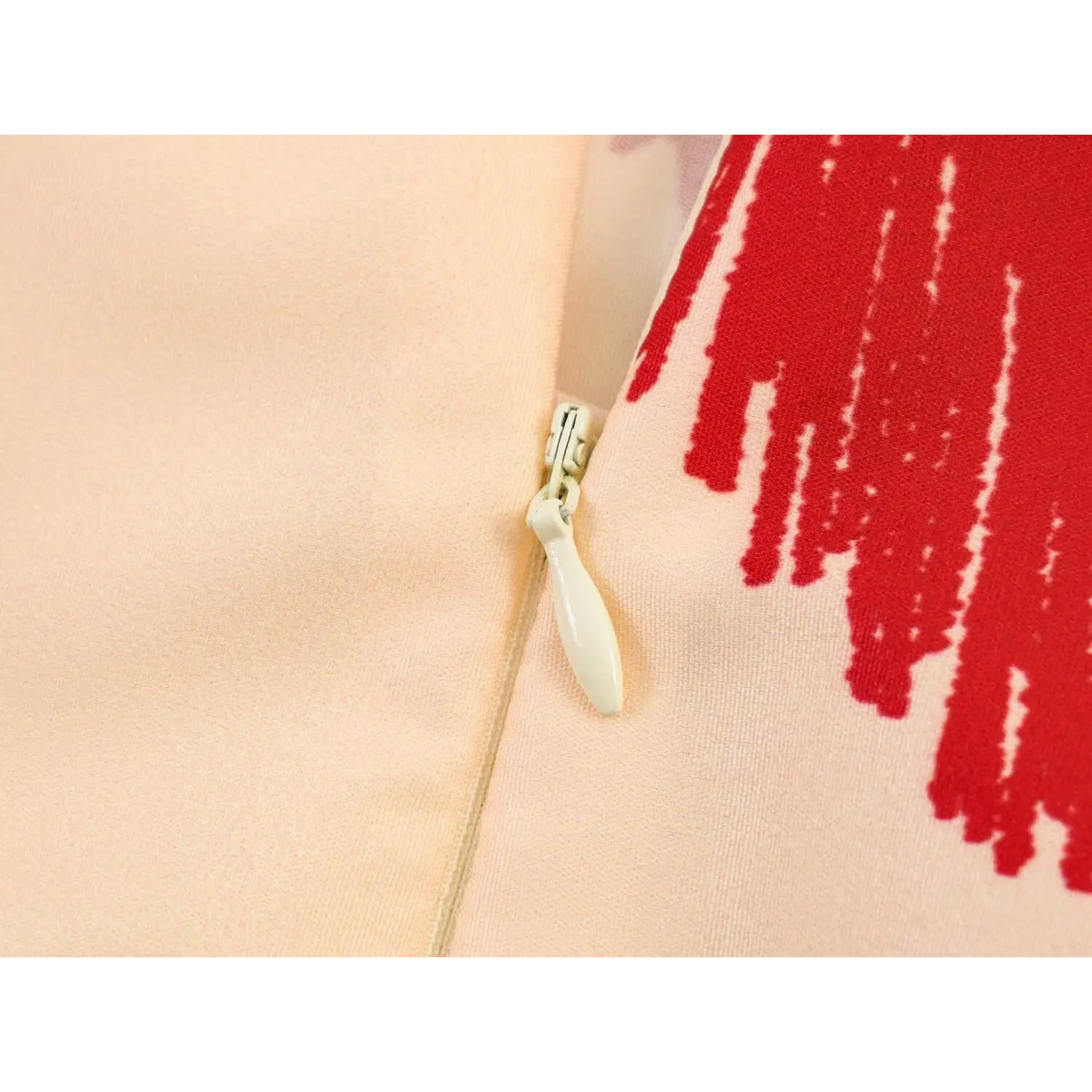 Close-up of back invisible zipper pull