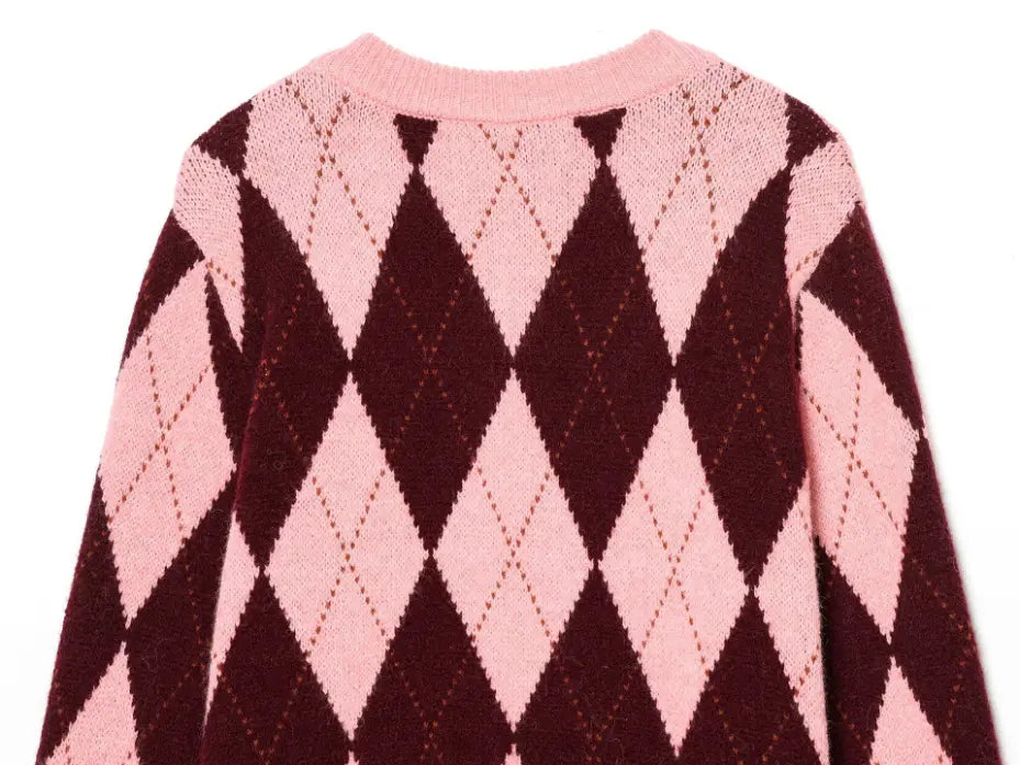 Close-up of back yoke argyle pattern