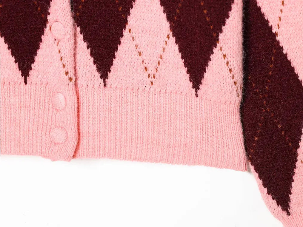 Close-up of hem button placket and ribbed hem