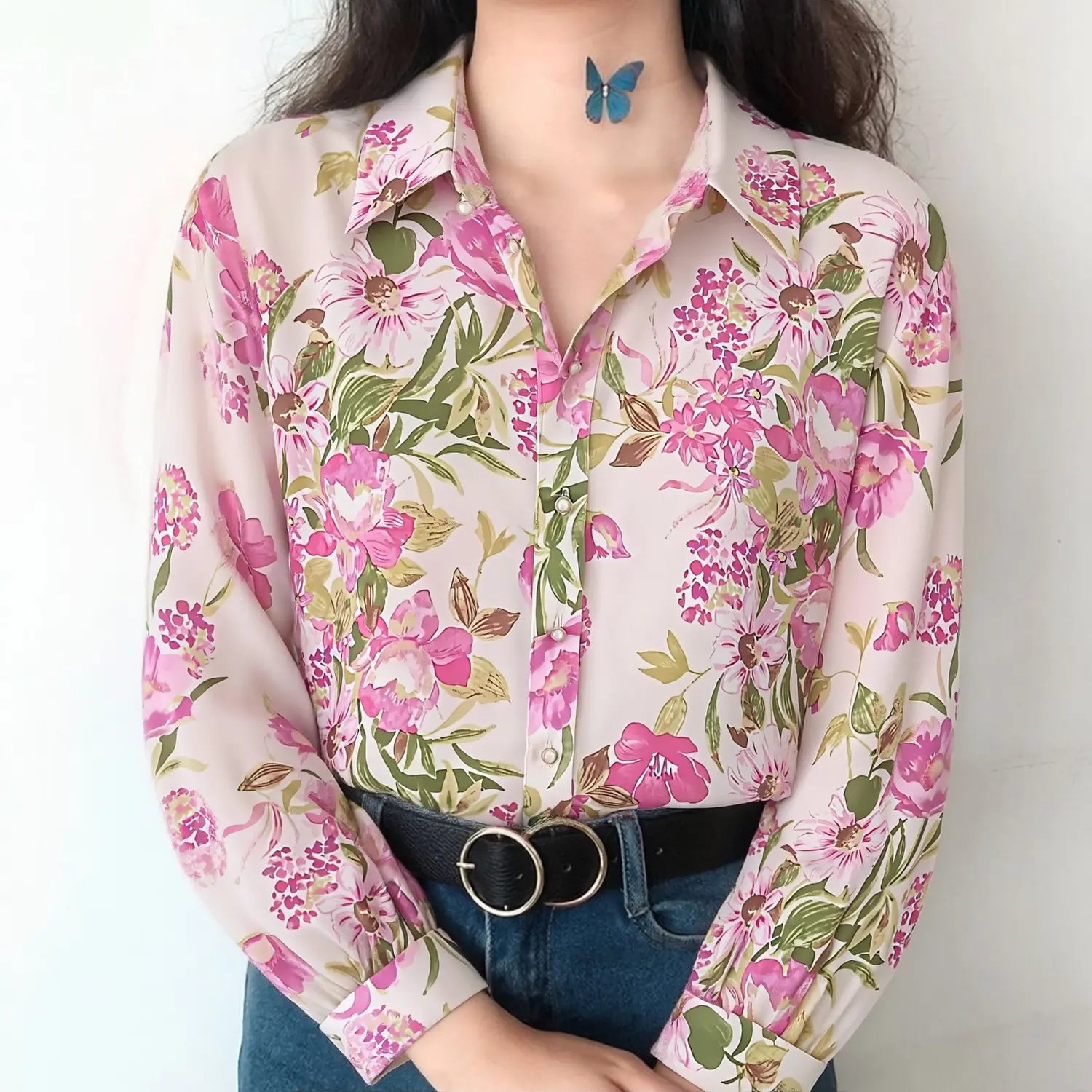 Front lifestyle shot on model, floral satin lapel blouse, matched with jeans and black belt, vintage casual outfit