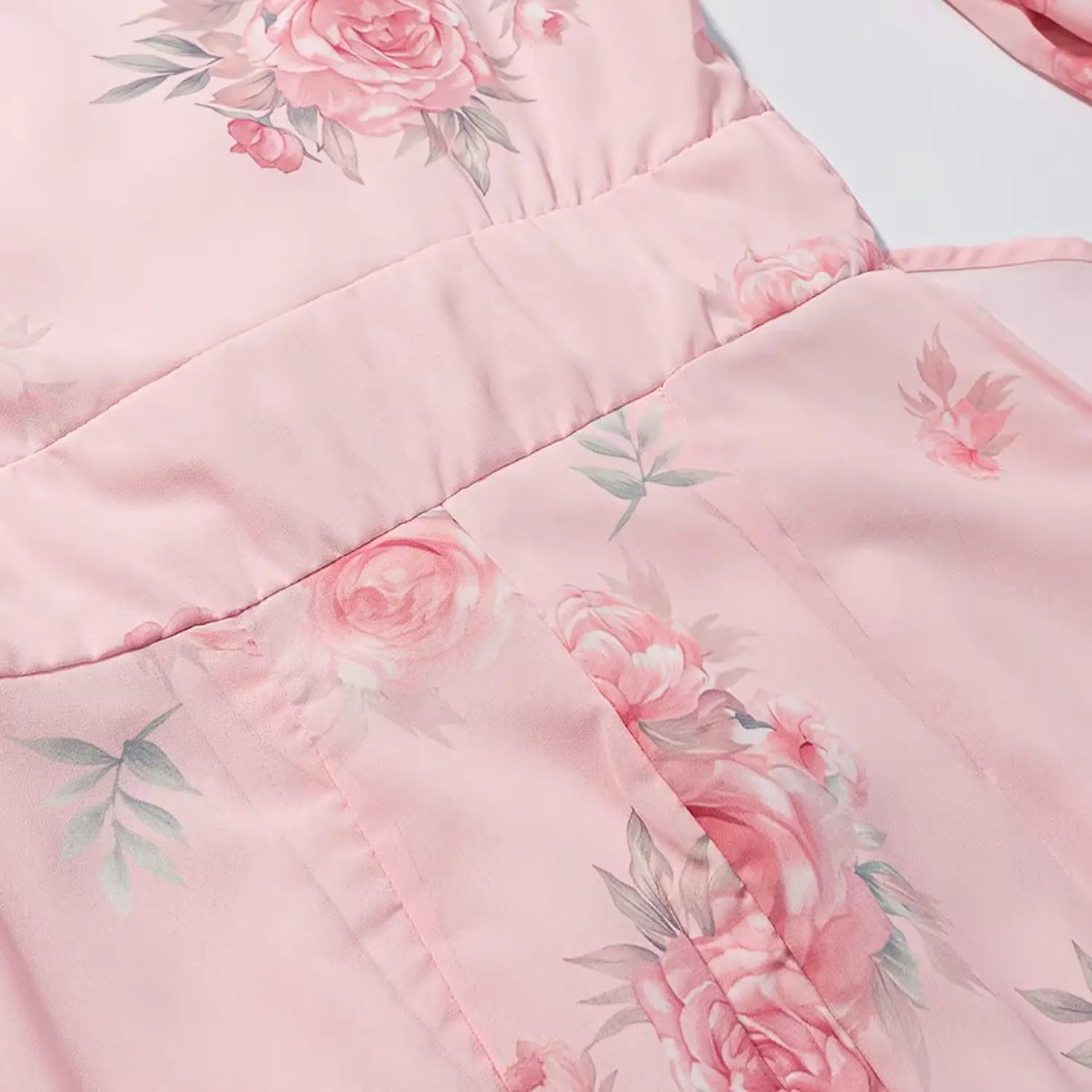 Waist fitted seam partial shot, bust vertical gathering design, lightweight matte chiffon with large pink rose print