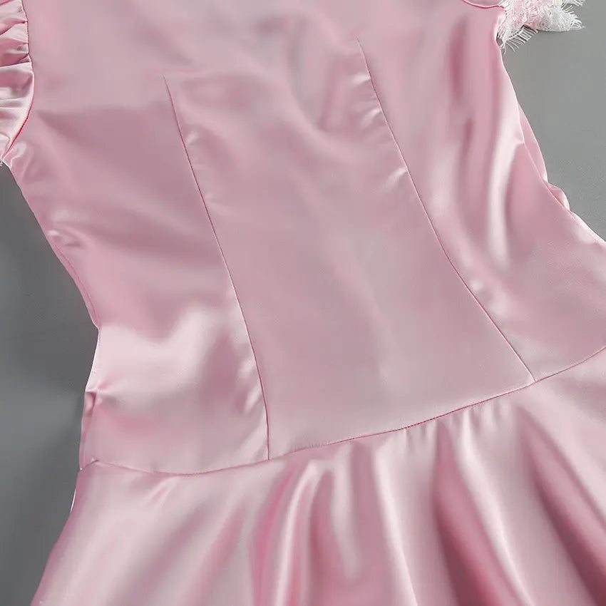 Close-up of fitted waist princess seam